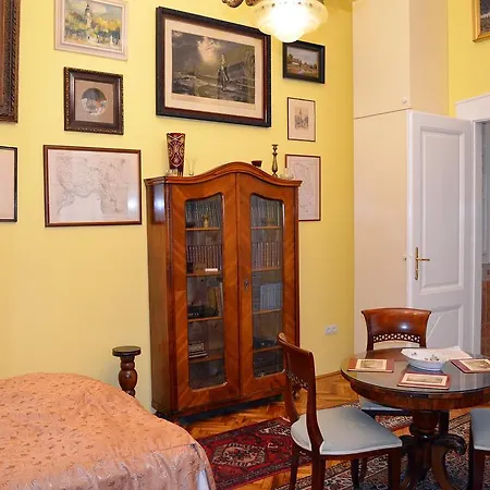 Central Ring Apartment *